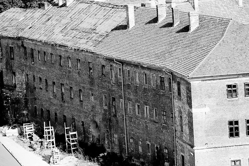 Cetatea Oradea văzută din exterior, locul principal al Festivalului Copiilor de 1 Iunie