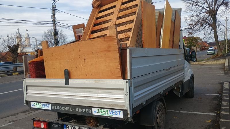 Colectare gratuită de deșeuri voluminoase și periculoase în Oradea