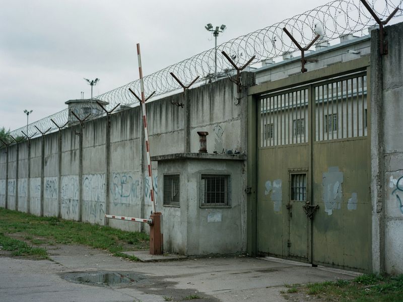 Doi orădeni condamnați pentru droguri, încarcerați de poliție