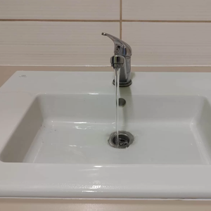 Fără apă caldă în Nufărul 1 și zona centrală din 3 august
