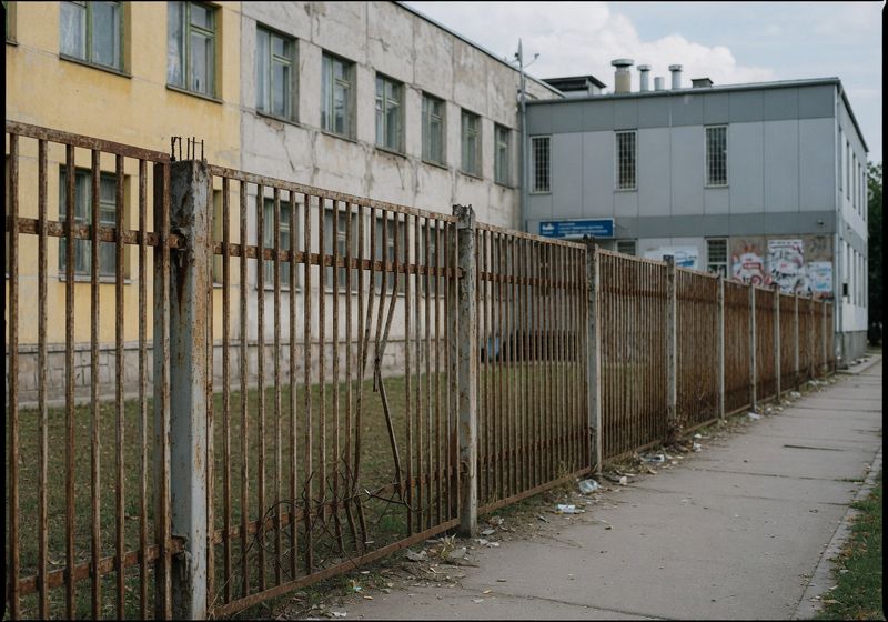 Fiasco la Poliția Locală: Primăria Oradea a încercat să amendeze un cetățean pentru propriul gard