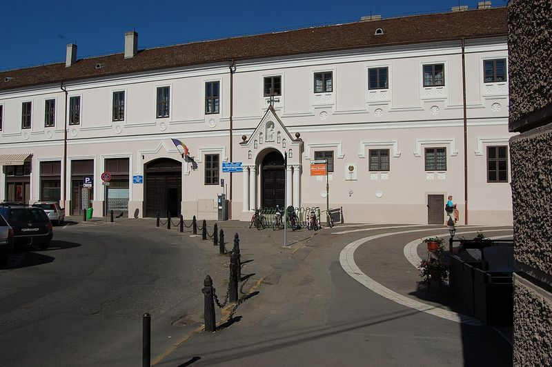 Liceul Ady Endre din Oradea, clădire de învățământ din municipiu