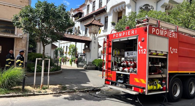 Incendiu la subsol pe Episcop Mihai Pavel, stins în 10 minute