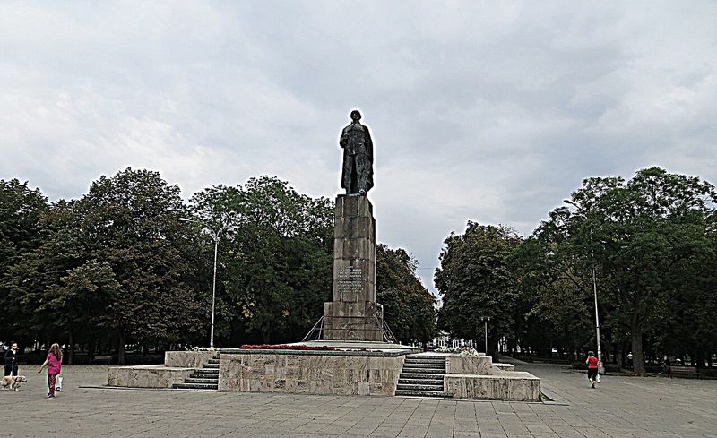 Parcul 1 Decembrie din Oradea, parc municipal cu loc de joacă în inventarul Primăriei
