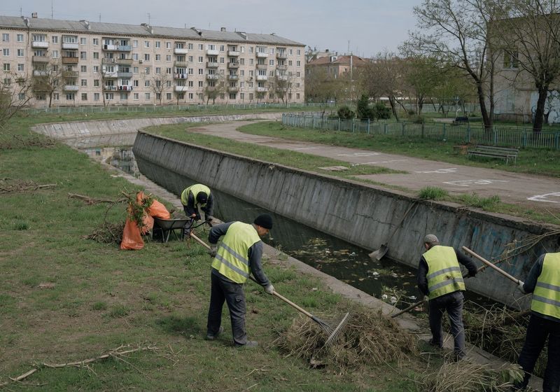 Primăria Oradea folosește deținuți pentru curățenie. Cât durează contractul cu Penitenciarul